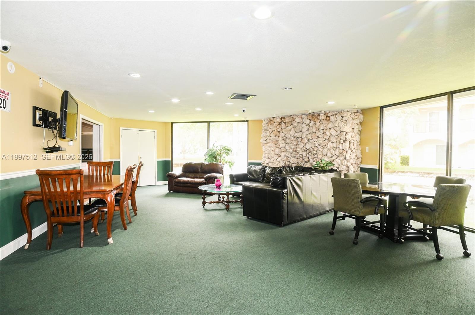 ROYAL PARK CONDO - Residential