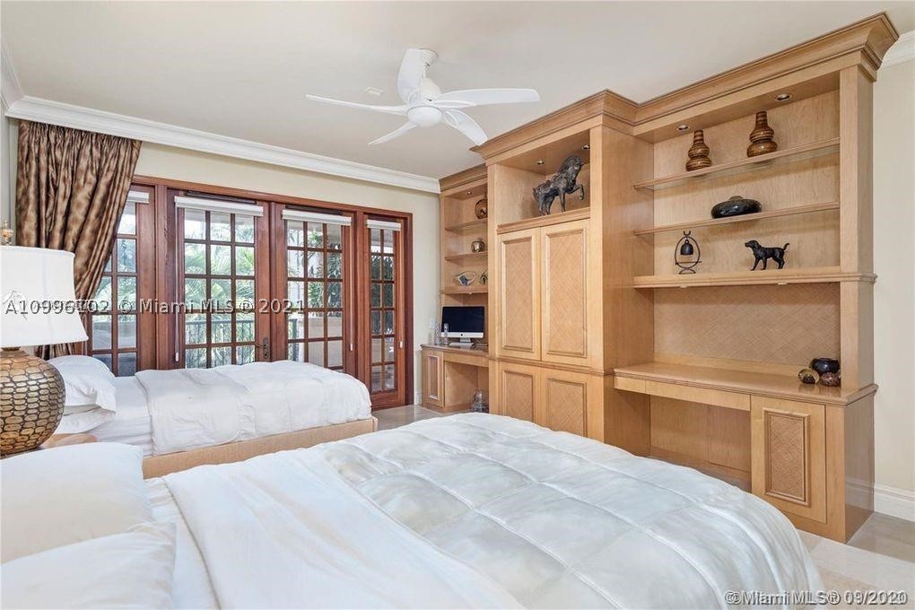 7400 OCEANSIDE AT FISHER - Residential