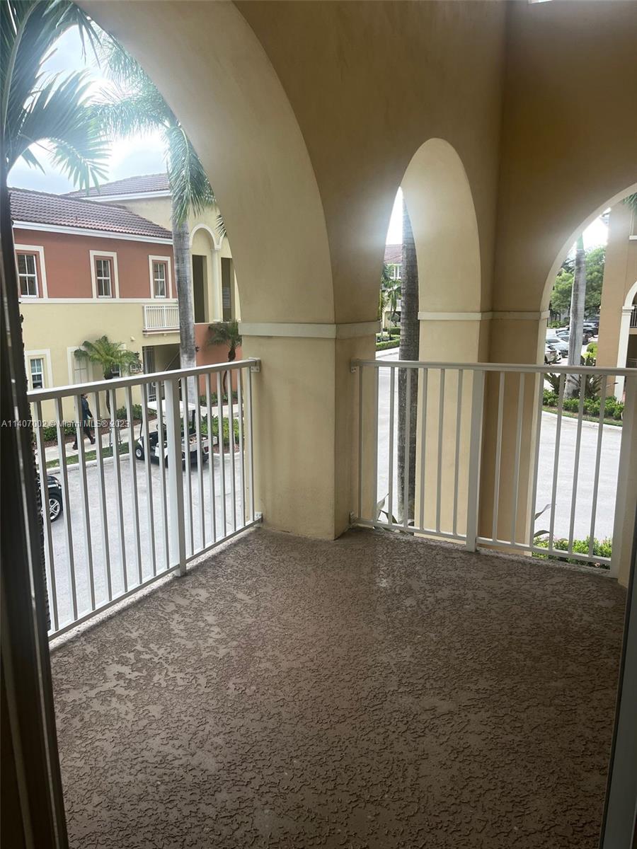 CORONADO AT DORAL VII CON - Residential