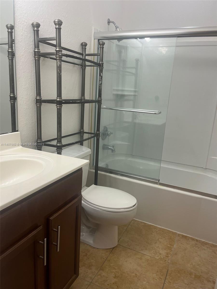 CORONADO AT DORAL VII CON - Residential