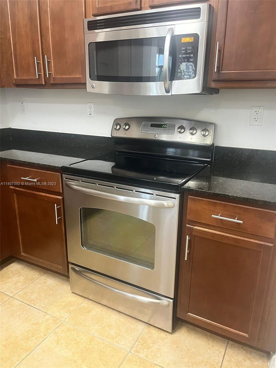 CORONADO AT DORAL VII CON - Residential