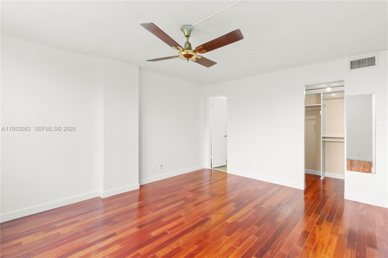 ROYAL PARK CONDO - Residential