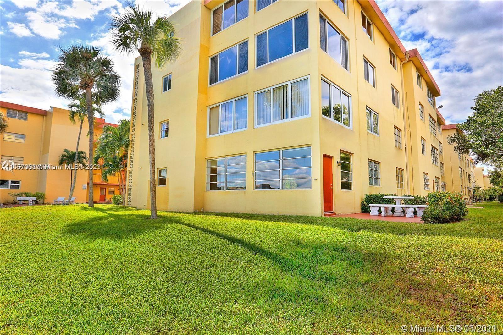 ROYAL OAKS CONDO - Residential Lease
