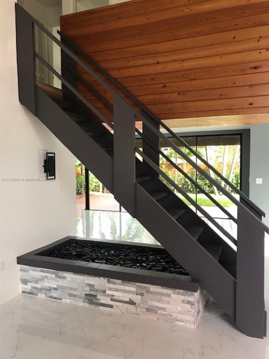 WINONA PARK - Residential Lease