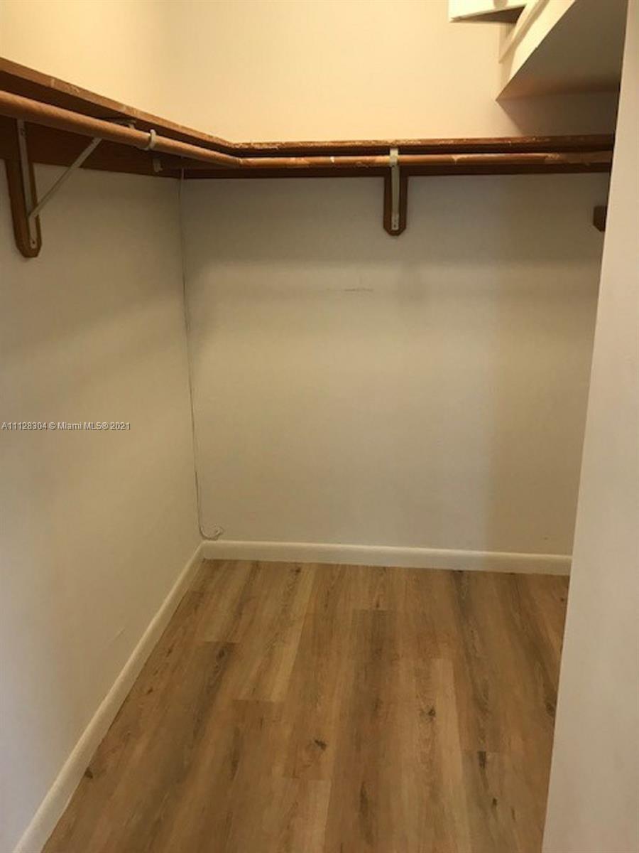 WINONA PARK - Residential Lease
