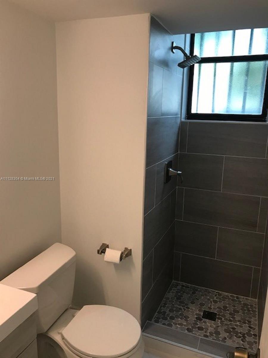 WINONA PARK - Residential Lease
