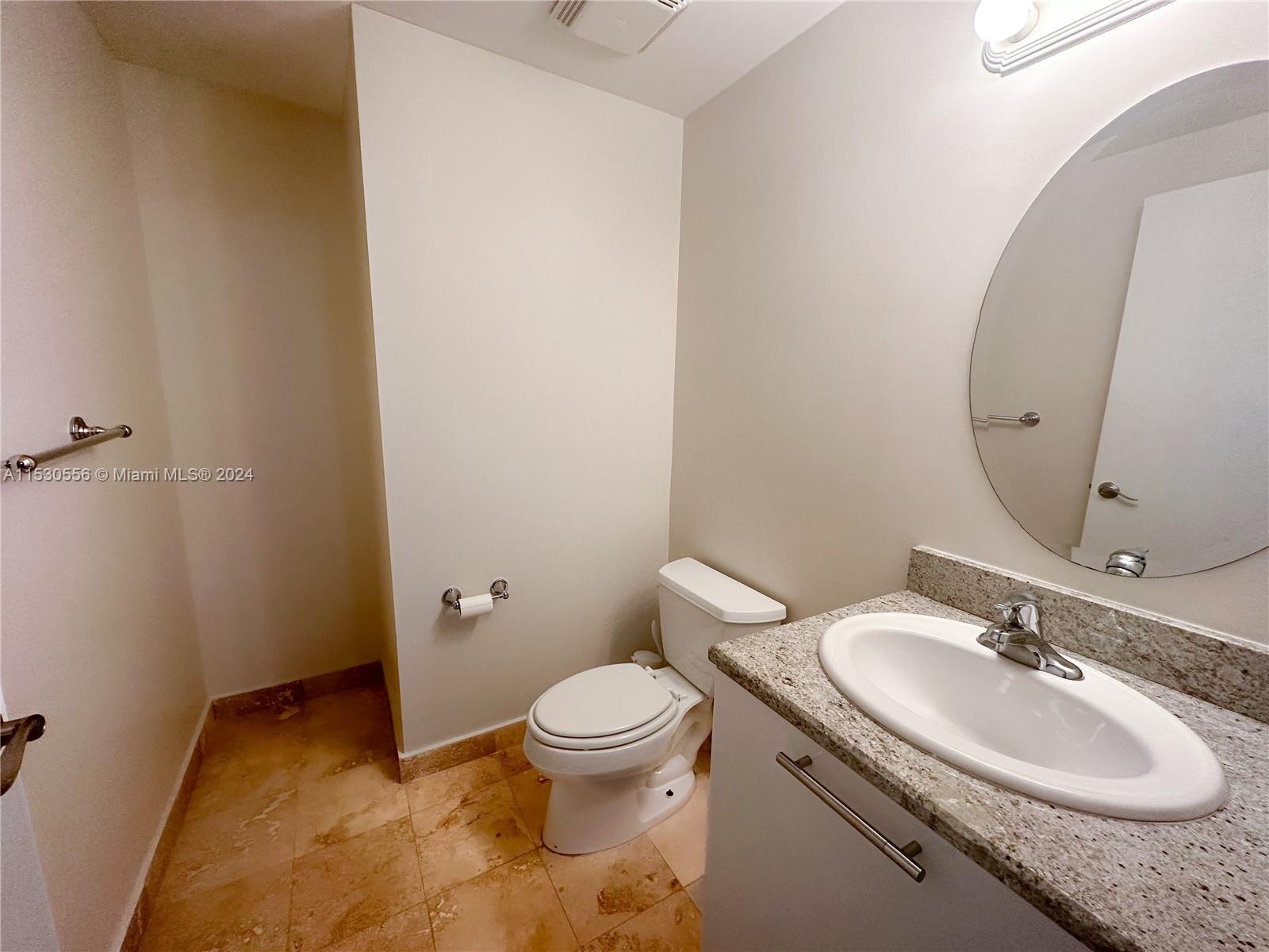 LOFTS AT MAYFAIR CONDO - Residential Lease