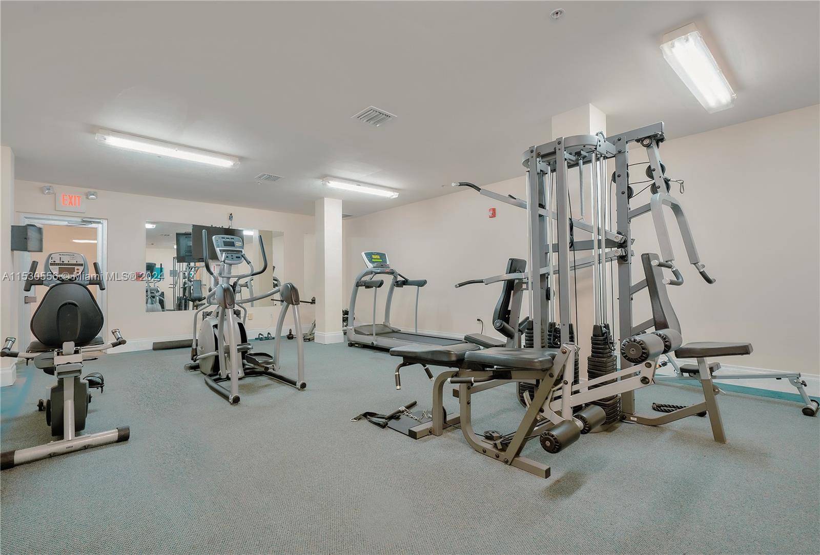 LOFTS AT MAYFAIR CONDO - Residential Lease