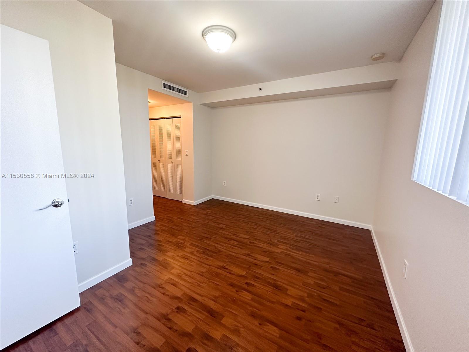 LOFTS AT MAYFAIR CONDO - Residential Lease
