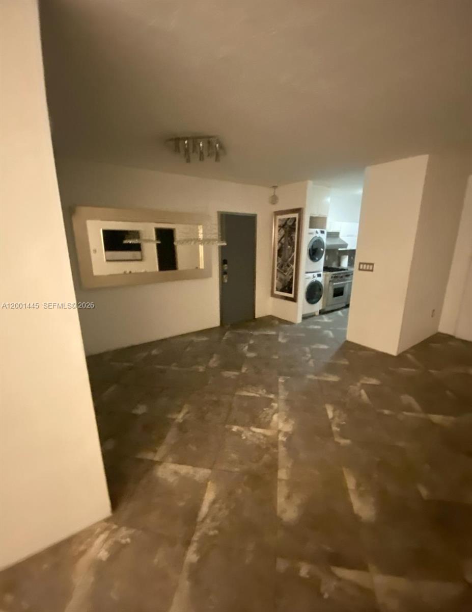 Lincoln Towers Condominium - Residential