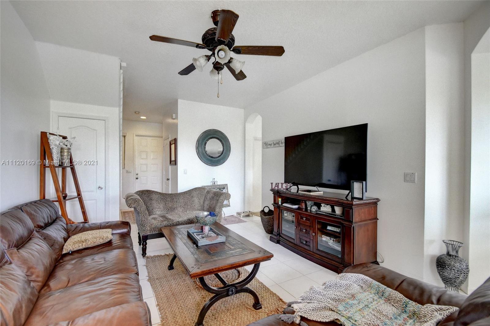 SEMINOLE ESTATES & TOWNHO - Residential