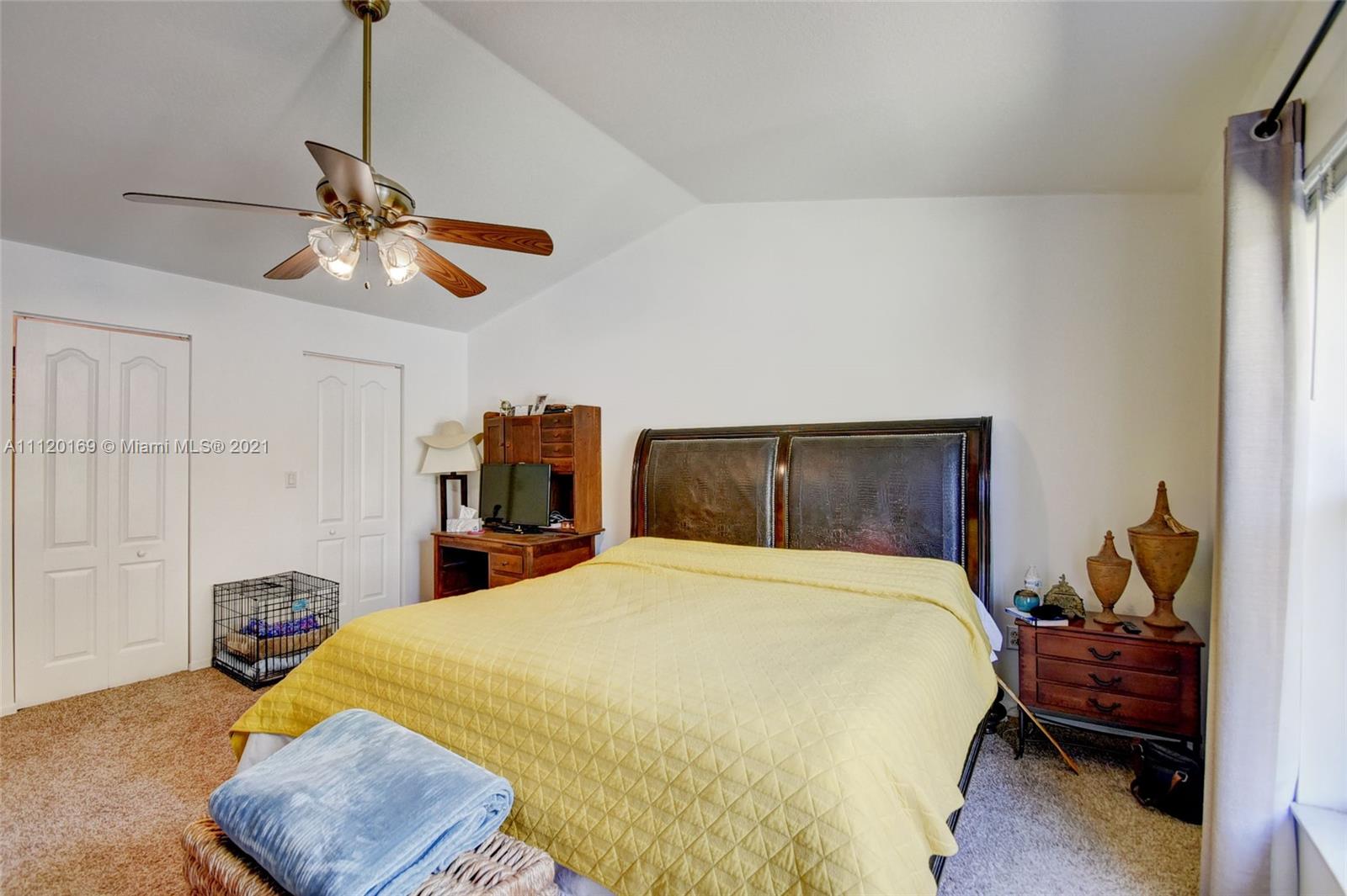 SEMINOLE ESTATES & TOWNHO - Residential