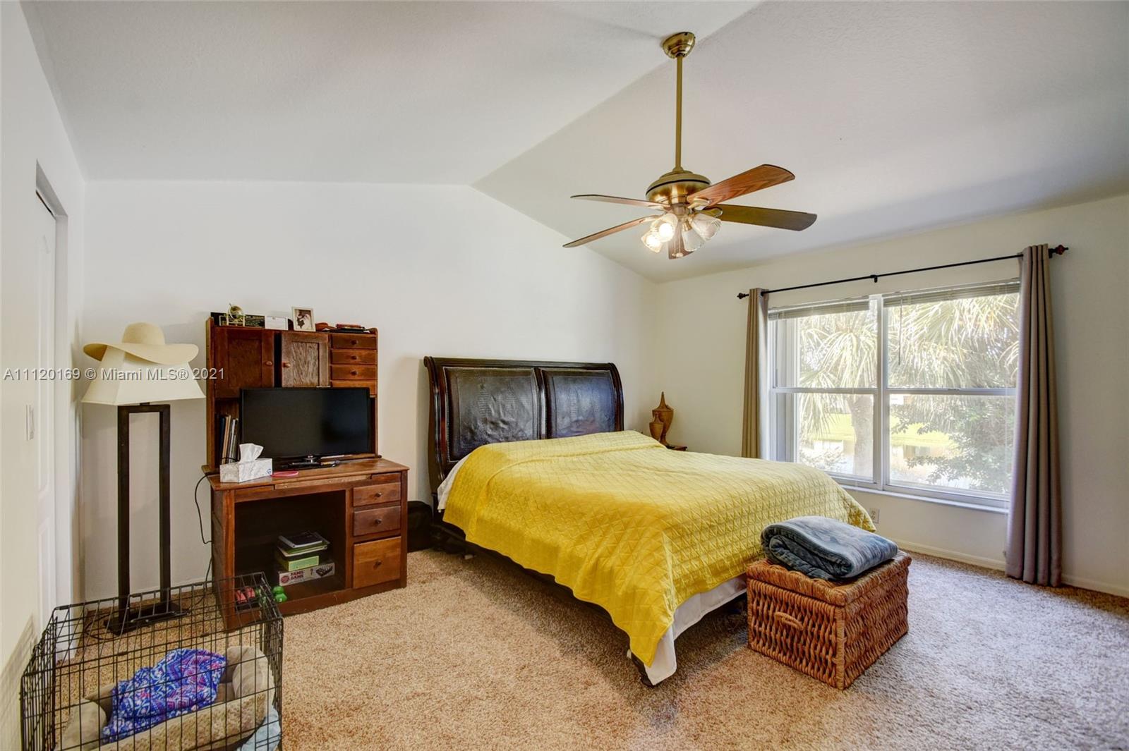 SEMINOLE ESTATES & TOWNHO - Residential