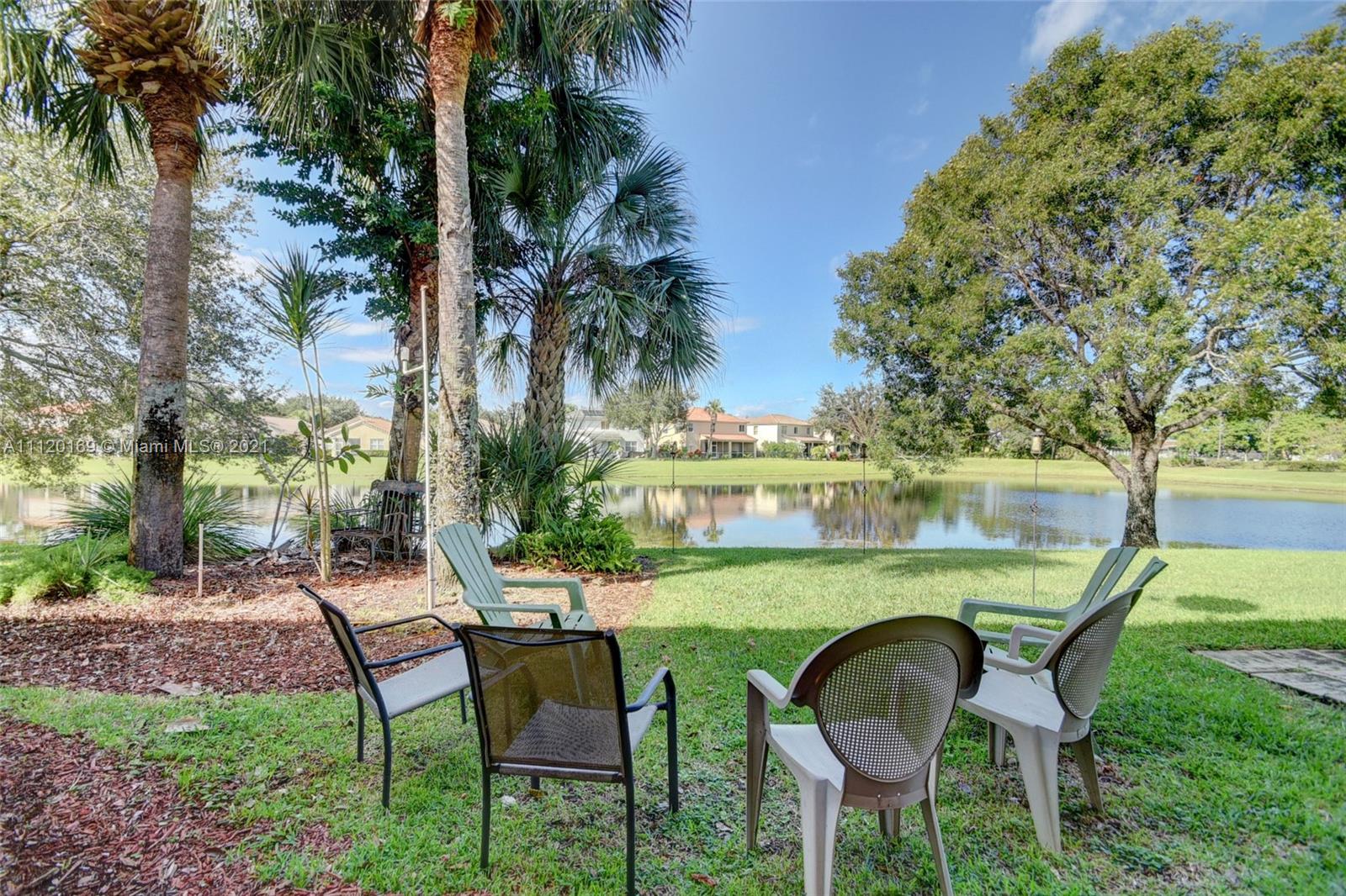 SEMINOLE ESTATES & TOWNHO - Residential