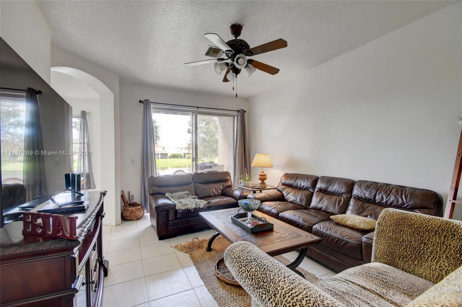 SEMINOLE ESTATES & TOWNHO - Residential