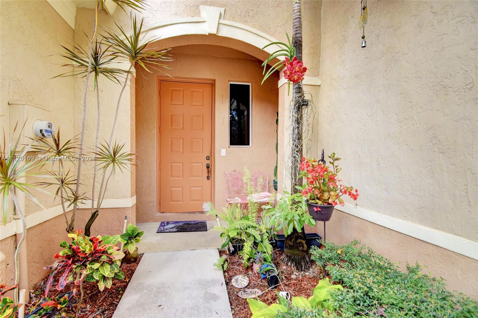 SEMINOLE ESTATES & TOWNHO - Residential