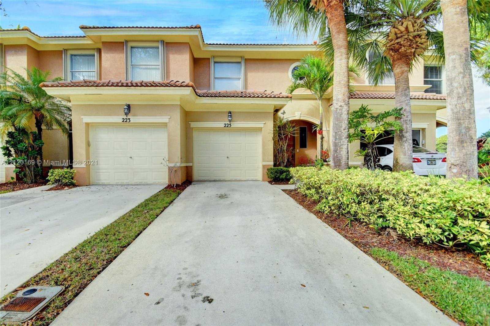 SEMINOLE ESTATES & TOWNHO - Residential
