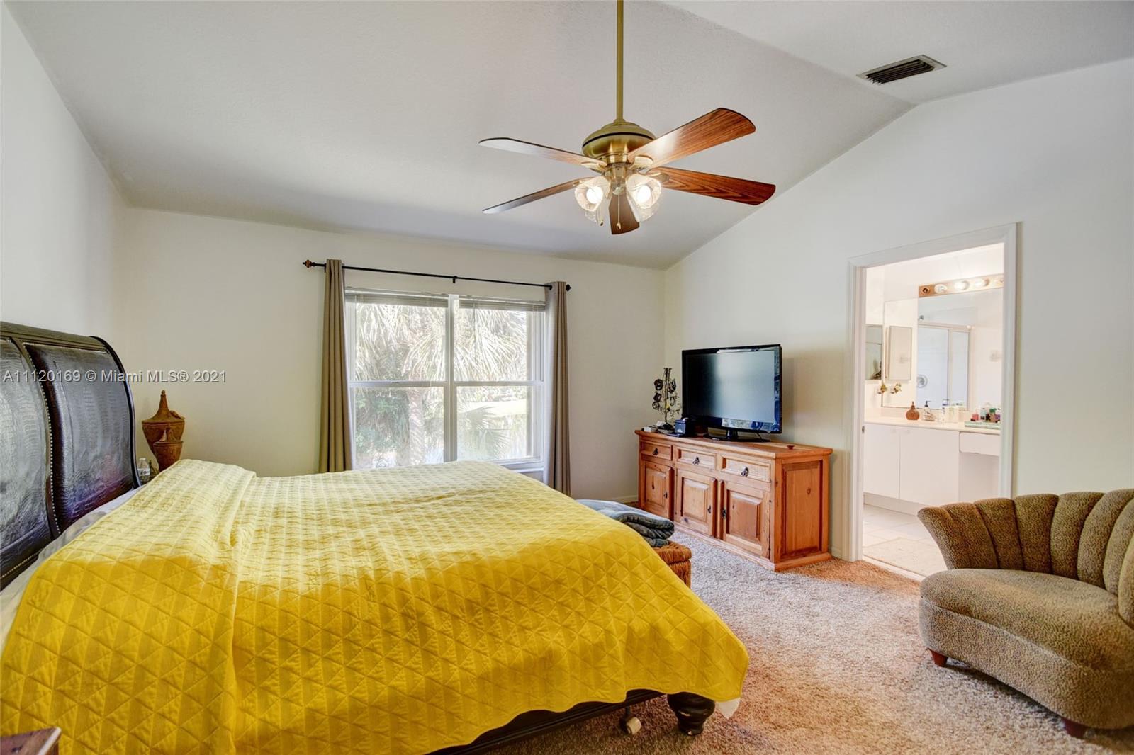 SEMINOLE ESTATES & TOWNHO - Residential