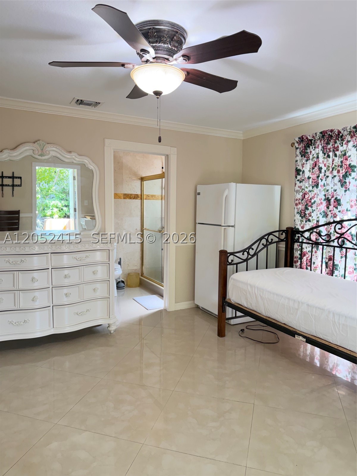 LINCOLN CITY SEC H - Residential Lease