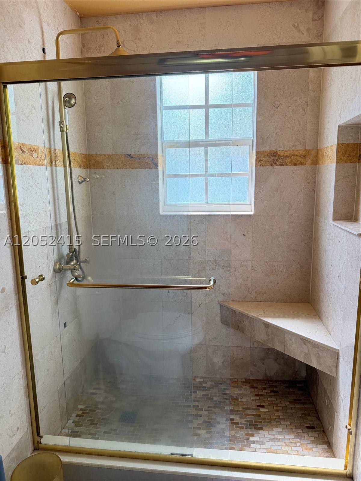LINCOLN CITY SEC H - Residential Lease