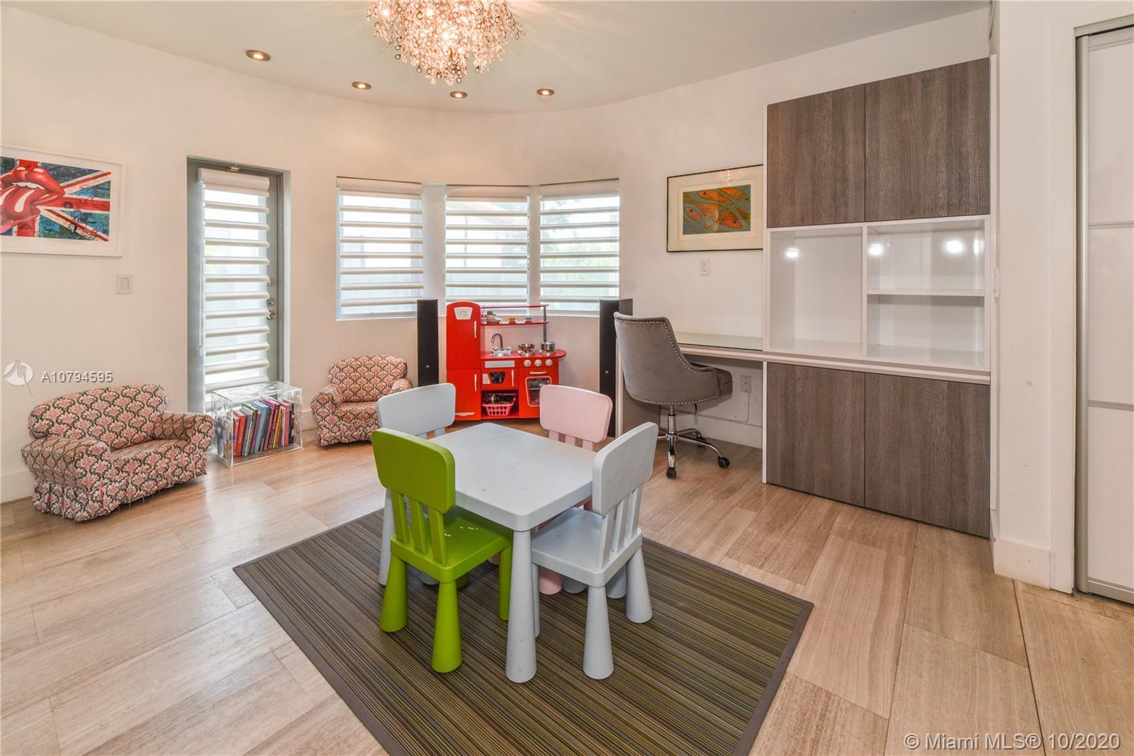BISCAYNE POINT - Residential