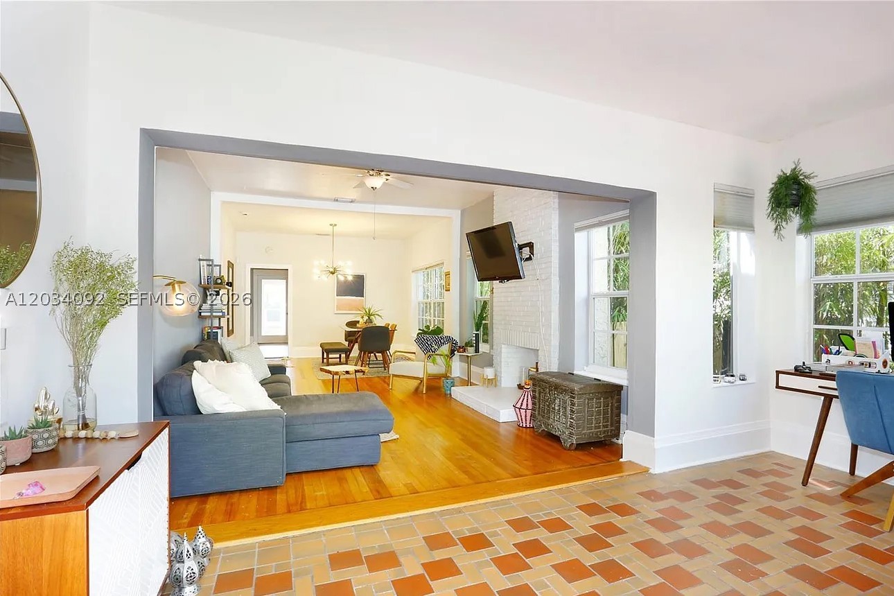 BRICKELL HAMMOCK UNIT NO - Residential Lease