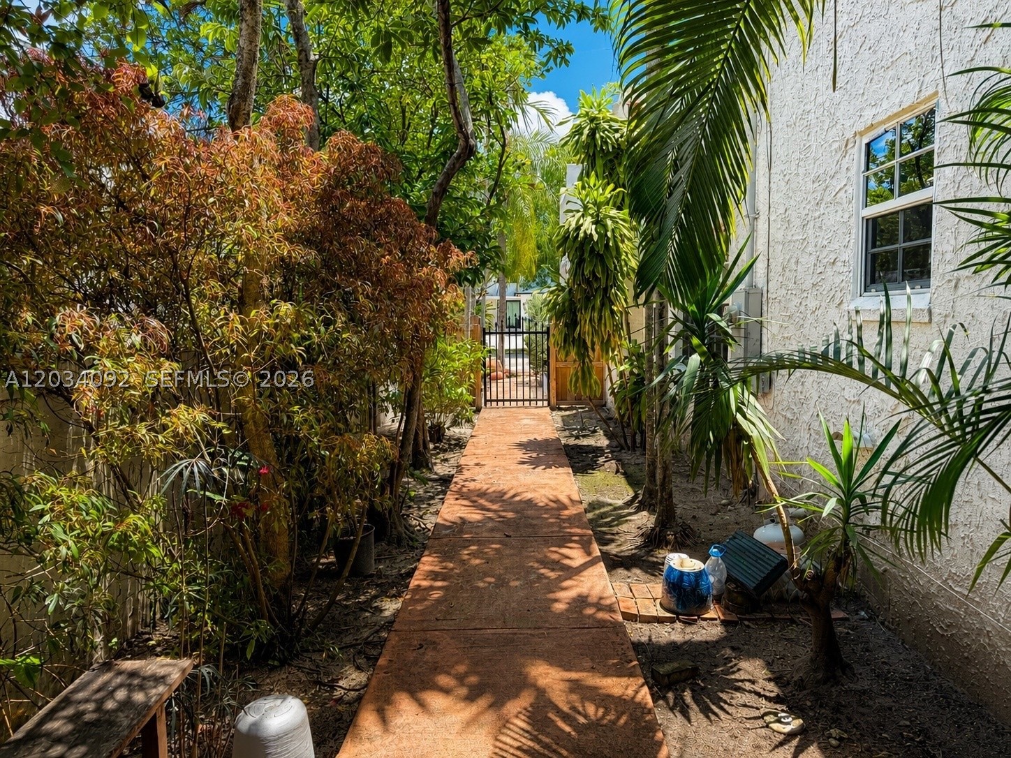 BRICKELL HAMMOCK UNIT NO - Residential Lease