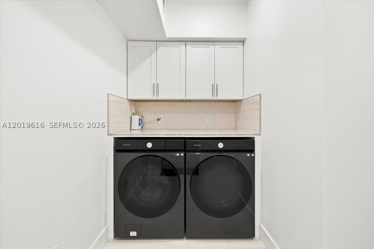 ENCHANTED LAKE SEC 6 - Residential Lease