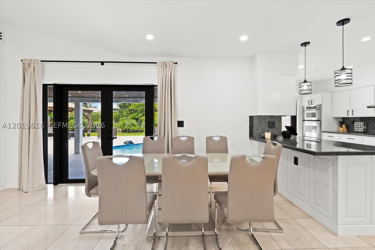 ENCHANTED LAKE SEC 6 - Residential Lease