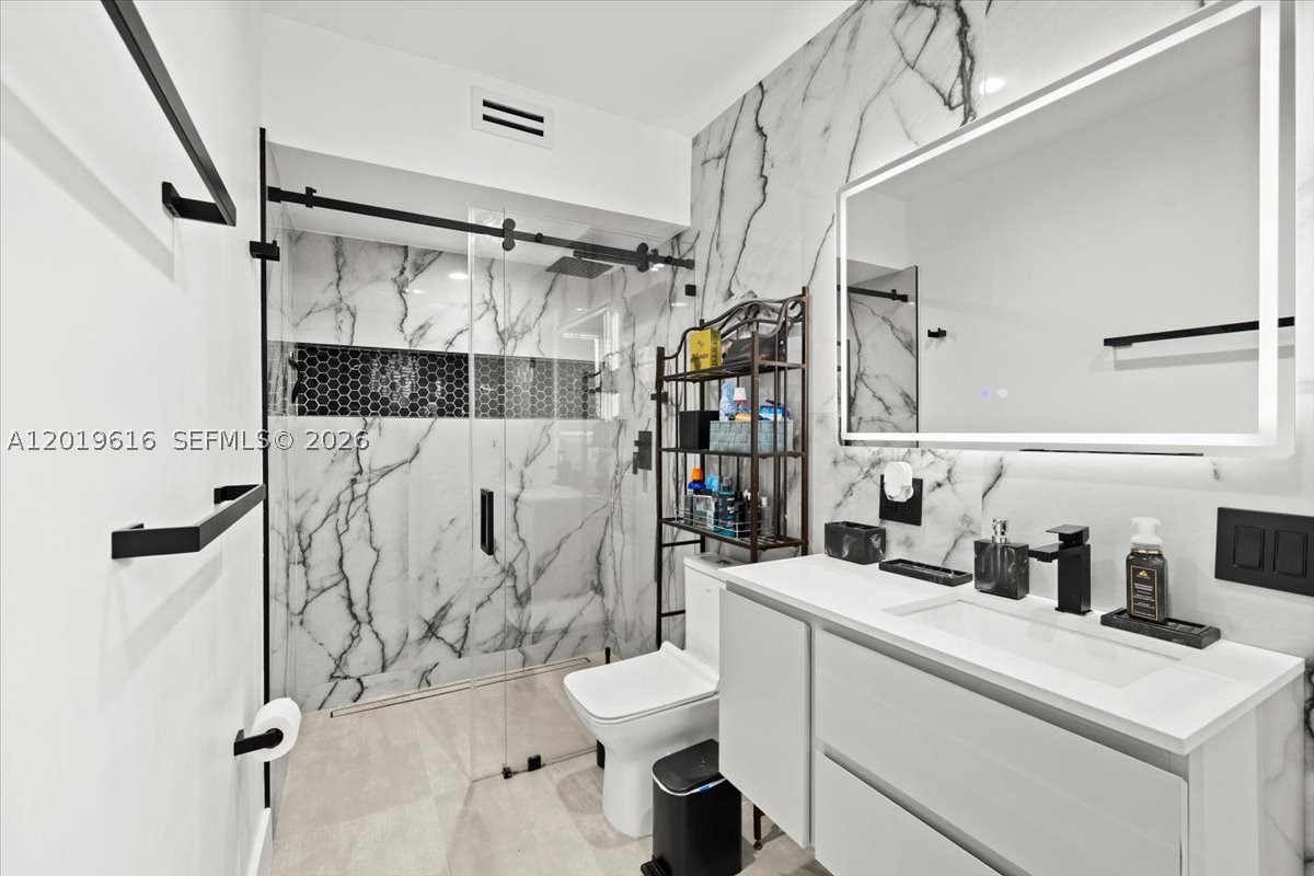 ENCHANTED LAKE SEC 6 - Residential Lease