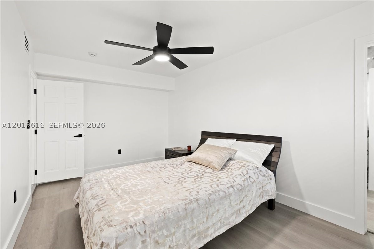 ENCHANTED LAKE SEC 6 - Residential Lease