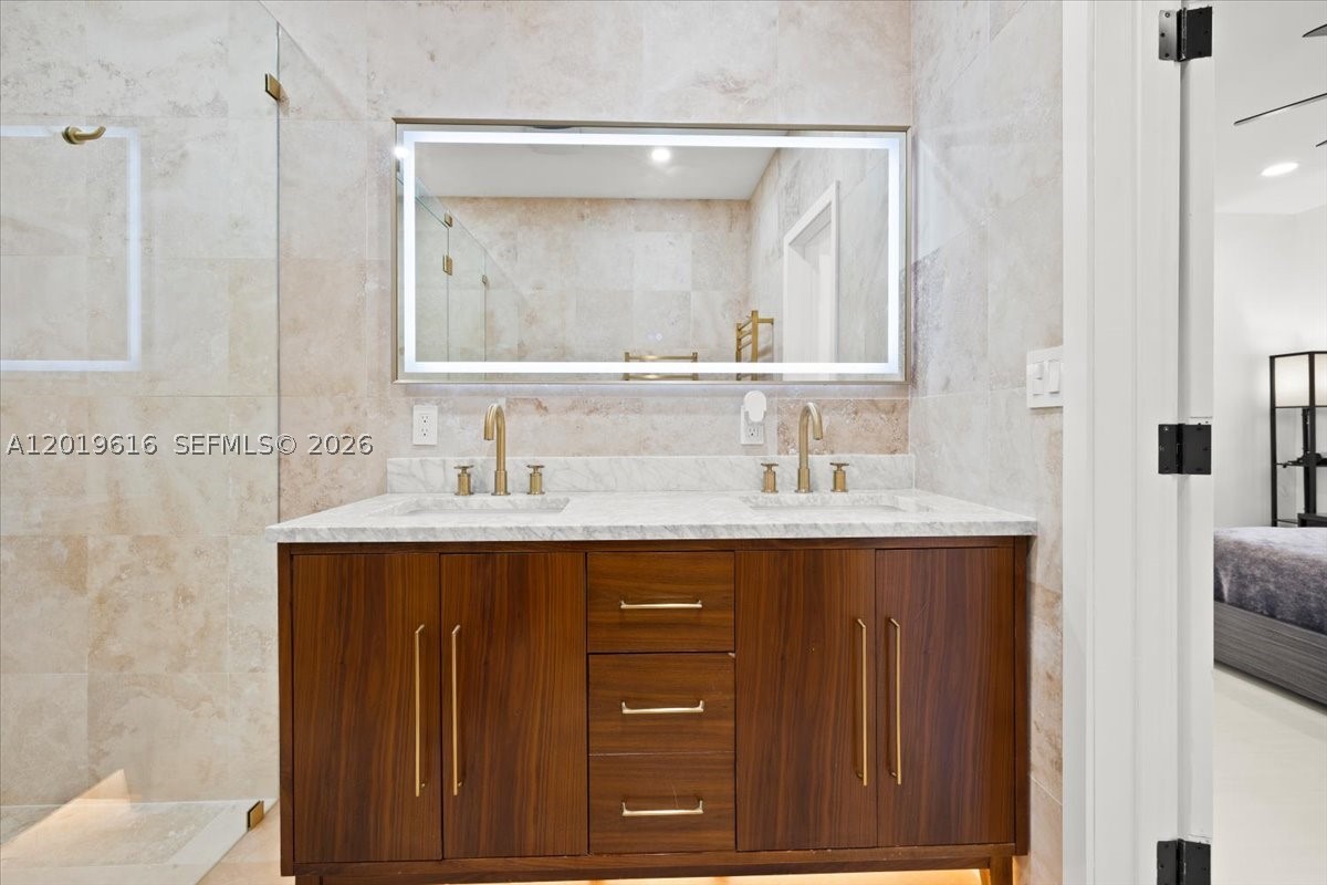ENCHANTED LAKE SEC 6 - Residential Lease