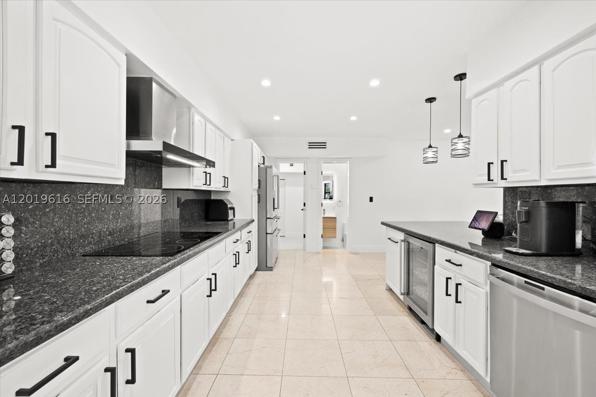 ENCHANTED LAKE SEC 6 - Residential Lease