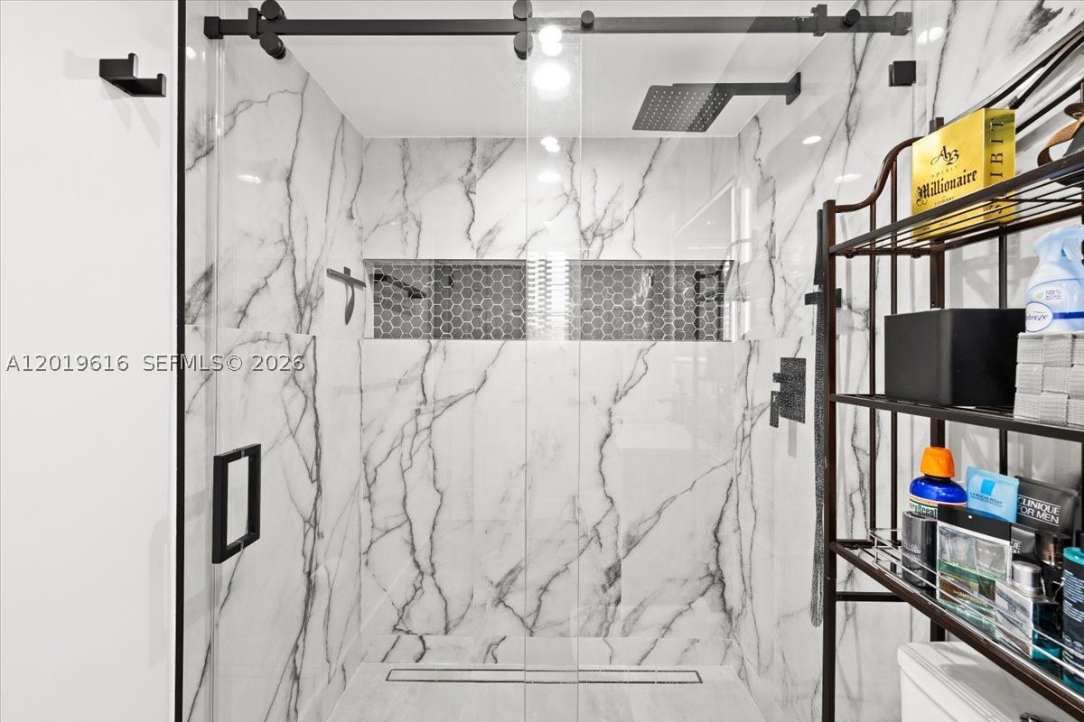ENCHANTED LAKE SEC 6 - Residential Lease