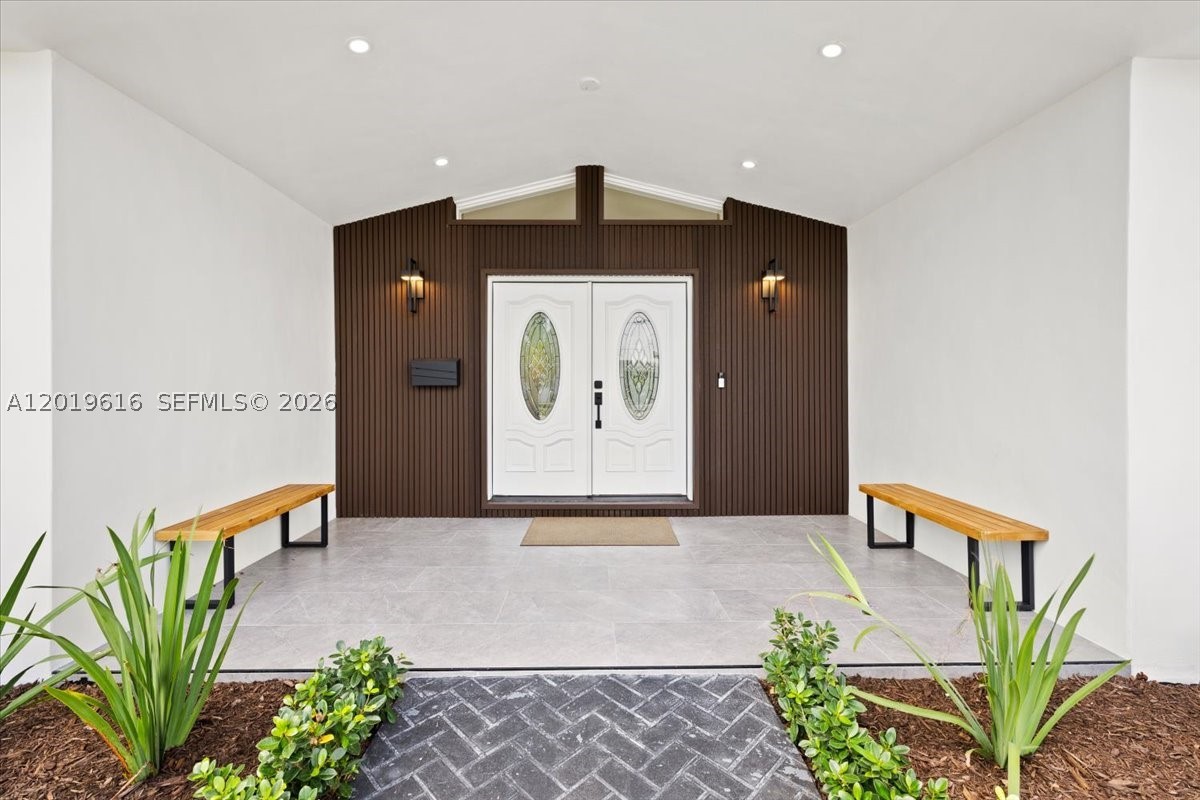 ENCHANTED LAKE SEC 6 - Residential Lease