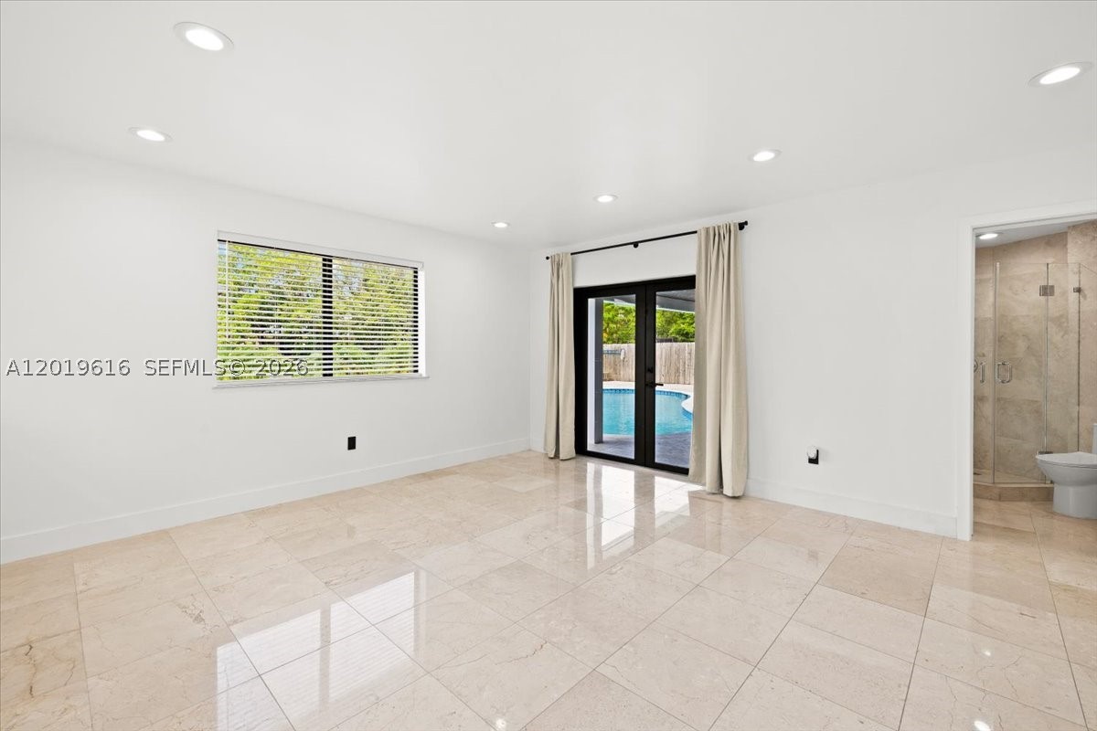 ENCHANTED LAKE SEC 6 - Residential Lease
