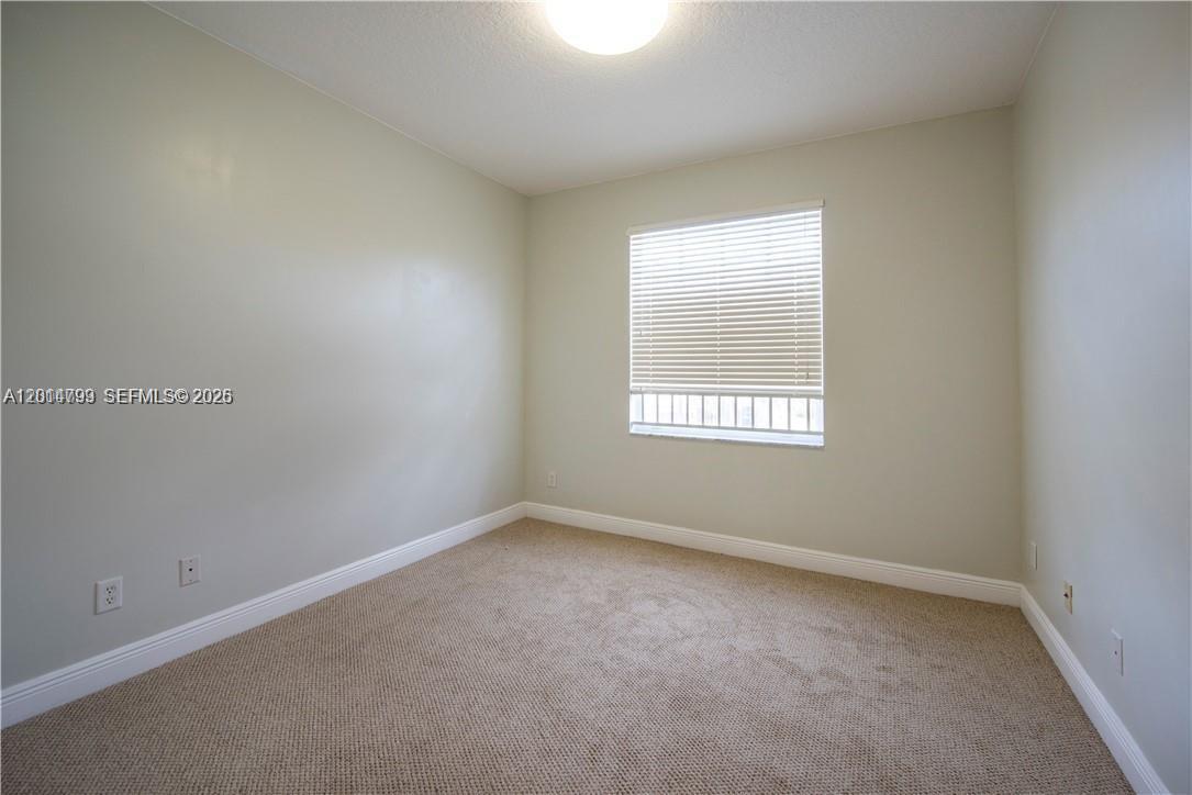 ROLLING HILLS GOLF & TENN - Residential