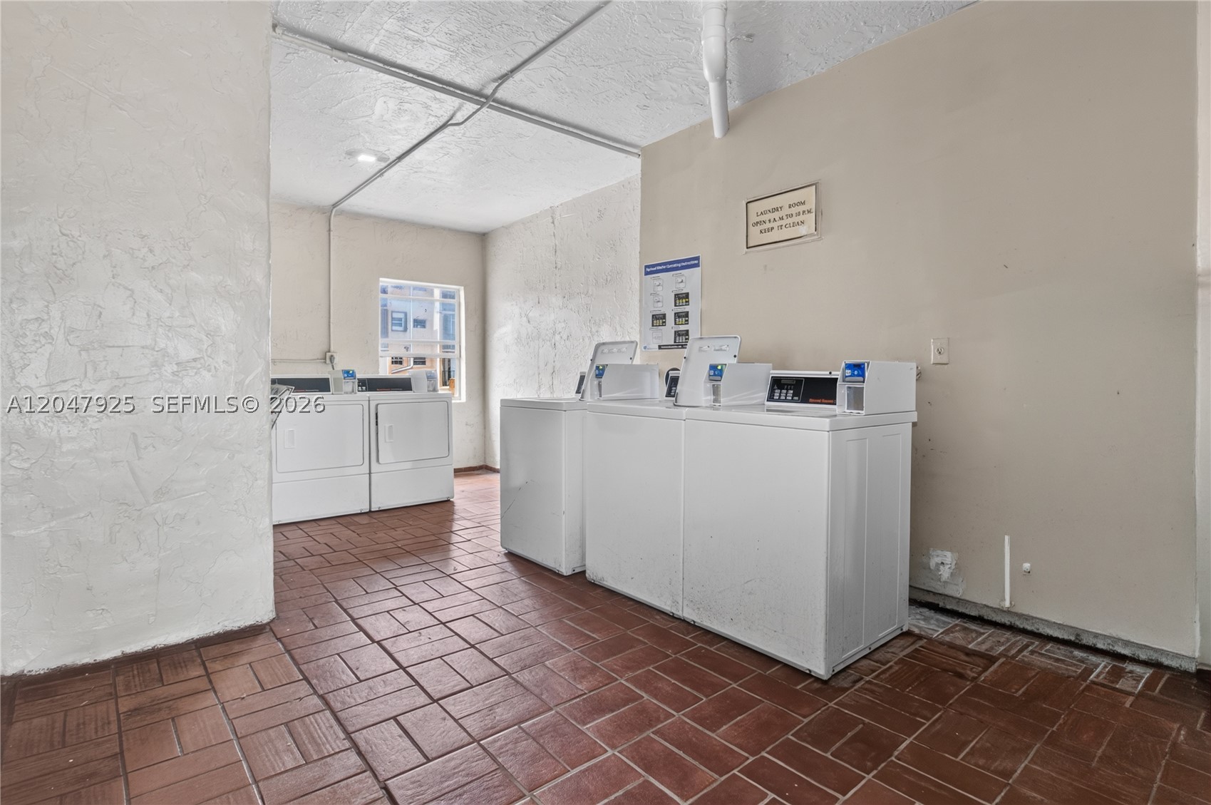 PALMETTO SPRINGS CONDO VI - Residential