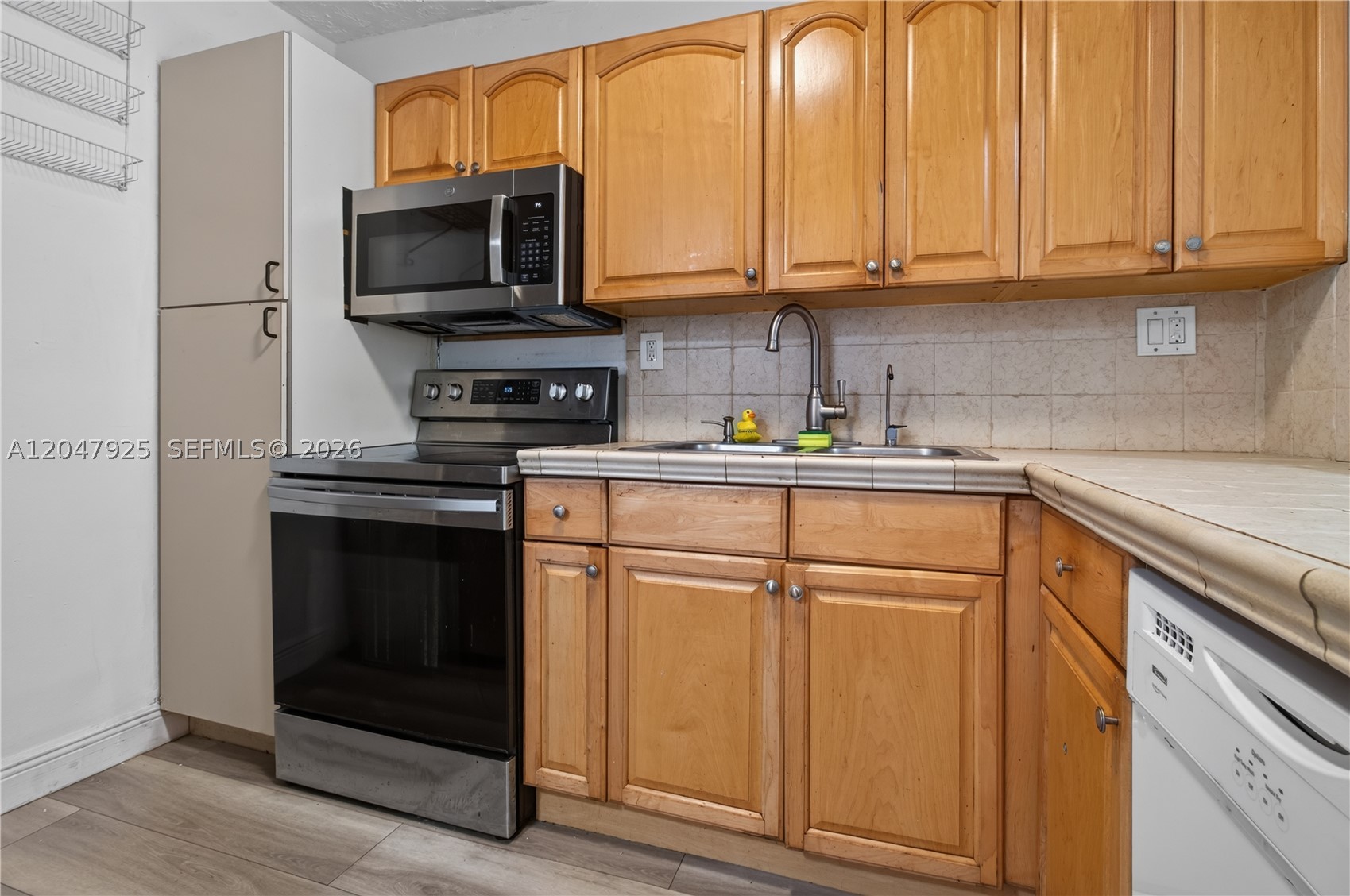 PALMETTO SPRINGS CONDO VI - Residential