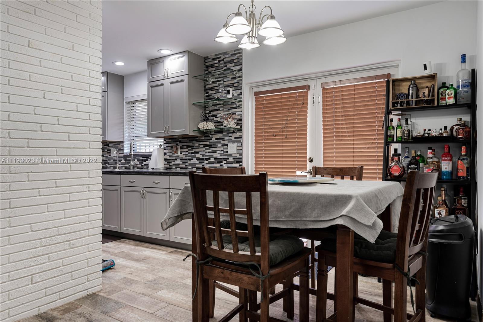 SUNSHINE PARK ESTATES - Residential