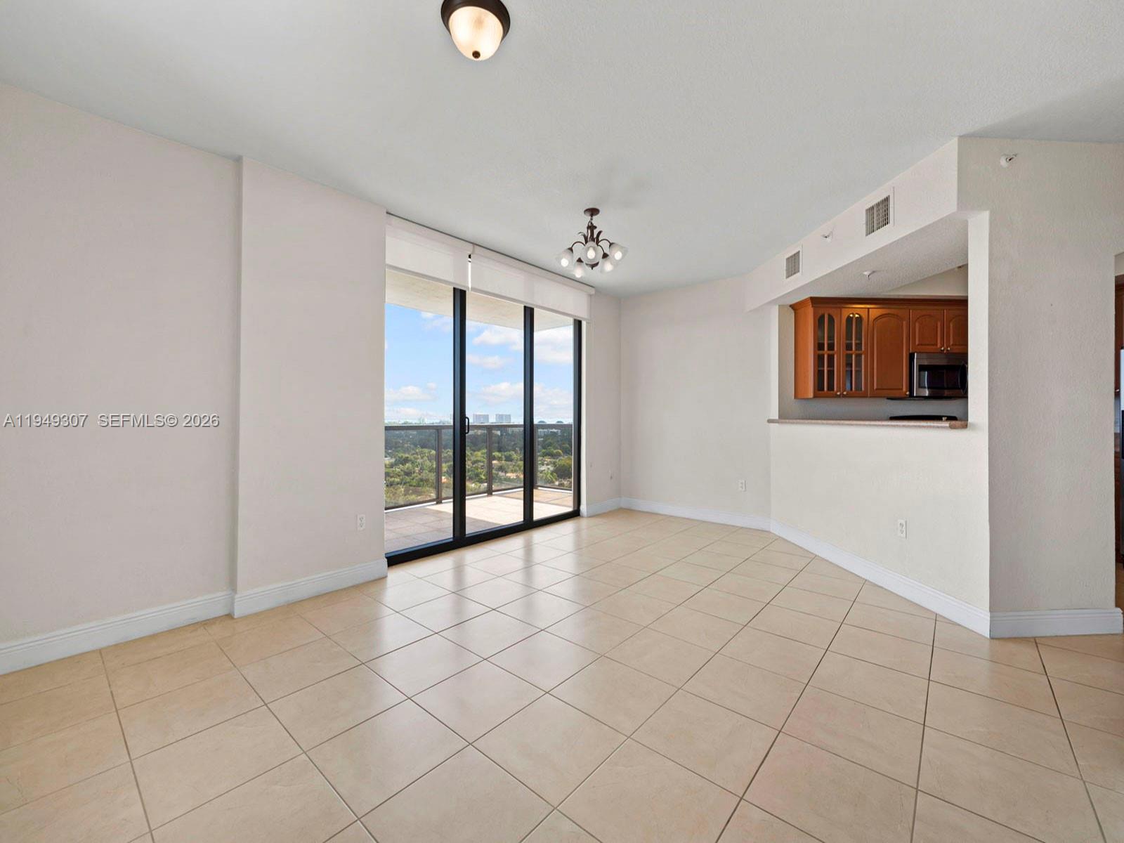 THE LUXOR RESIDENCES COND - Residential