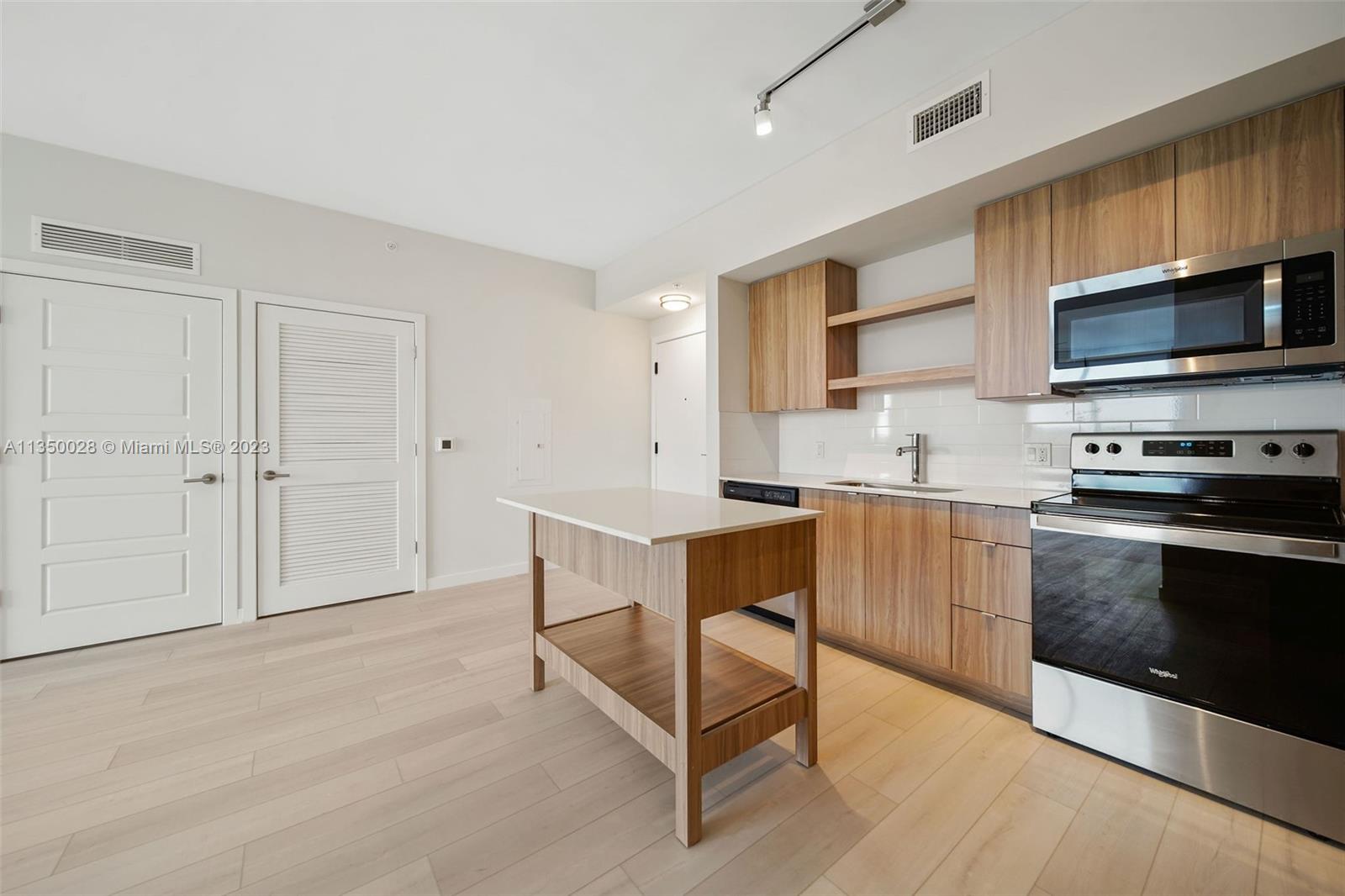District Flagler Village - Residential Lease