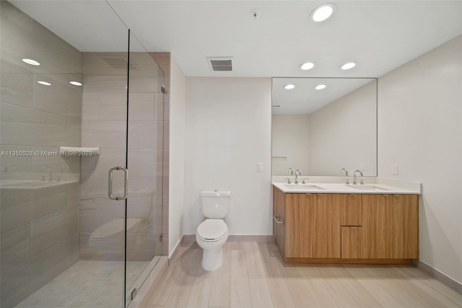 District Flagler Village - Residential Lease