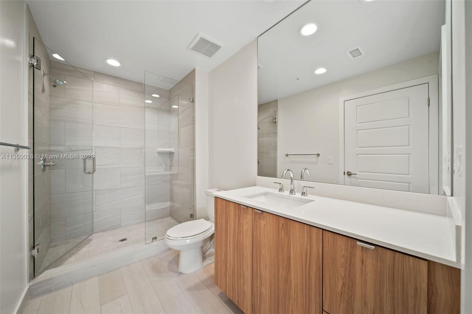 District Flagler Village - Residential Lease