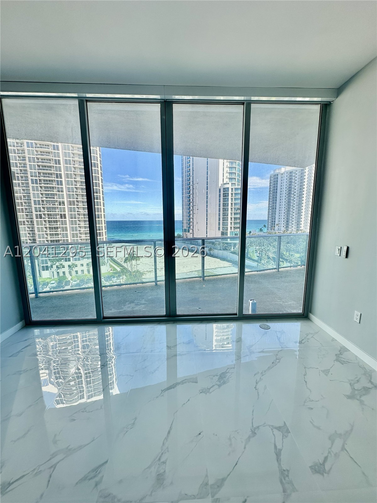aurora condo - Residential