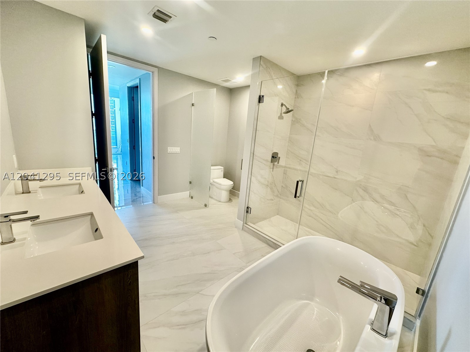 aurora condo - Residential