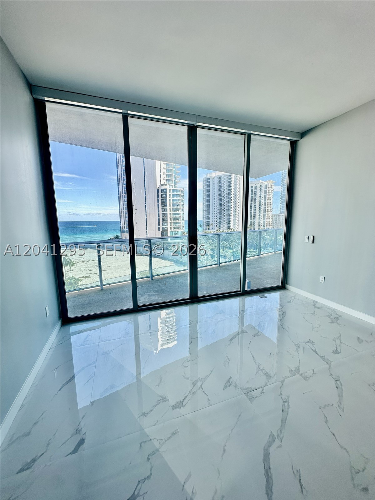 aurora condo - Residential