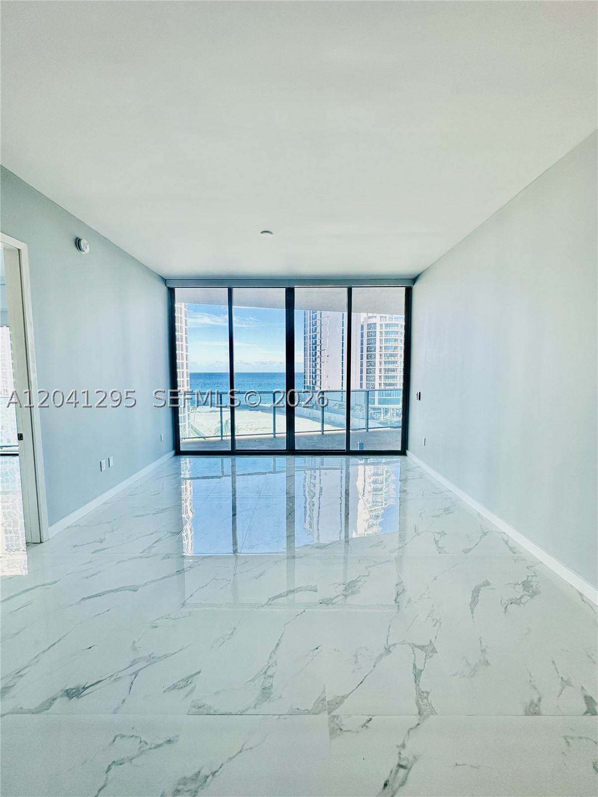 aurora condo - Residential