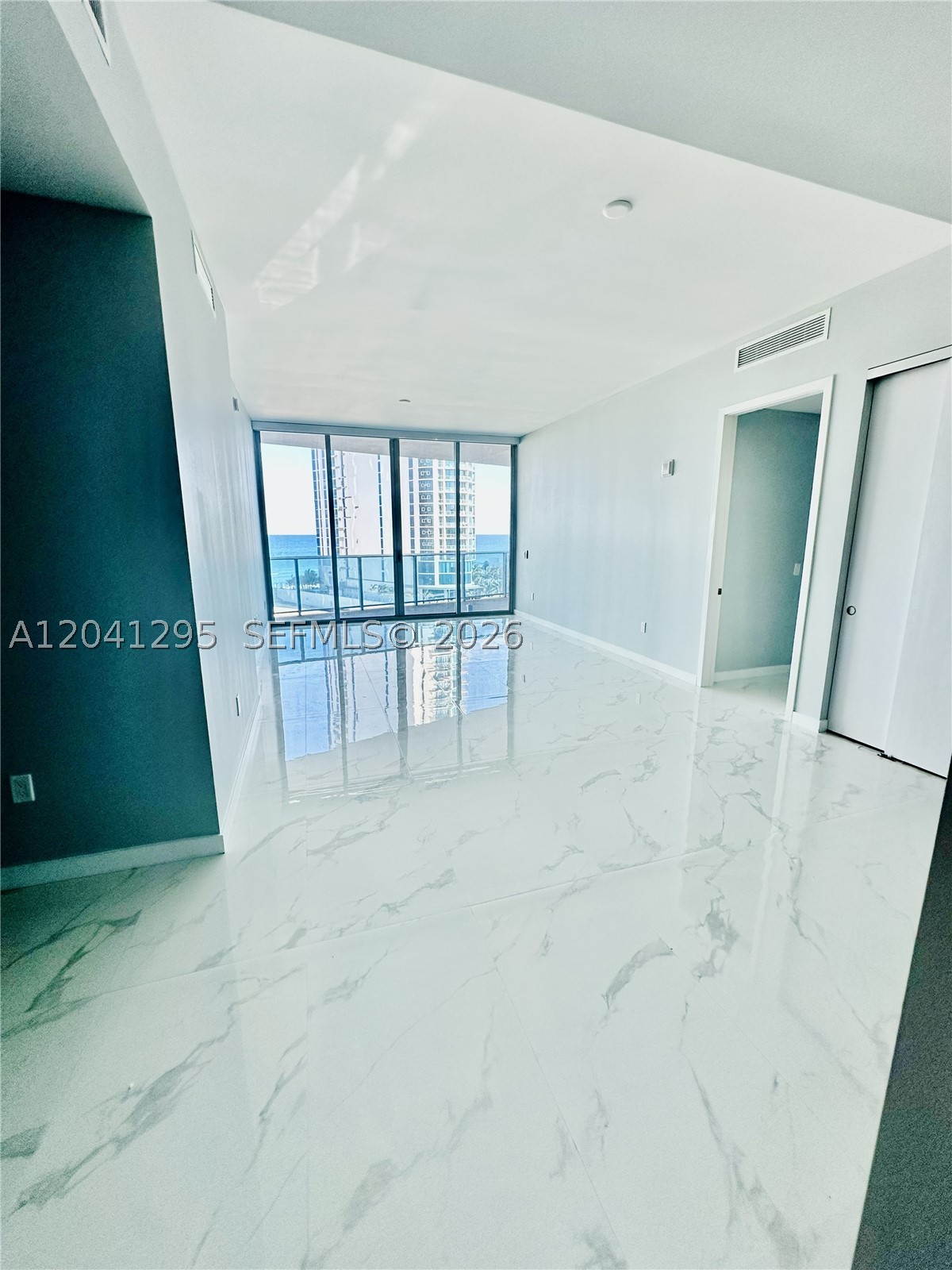 aurora condo - Residential