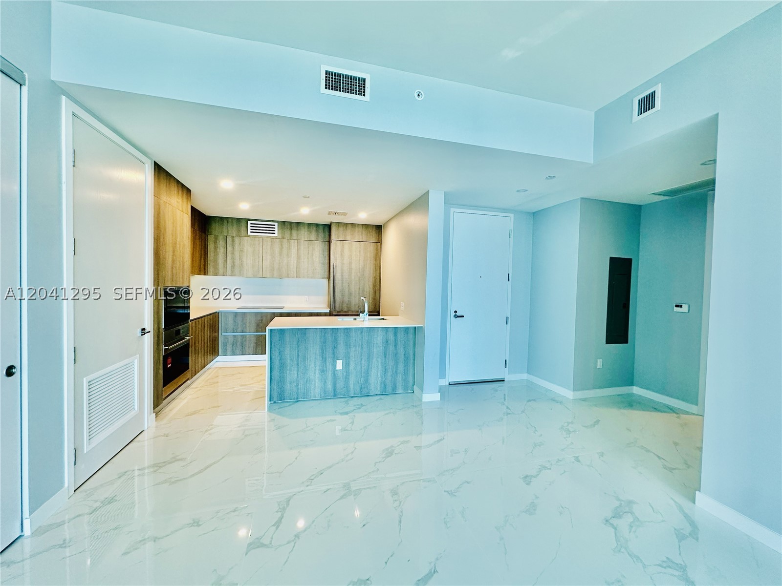 aurora condo - Residential